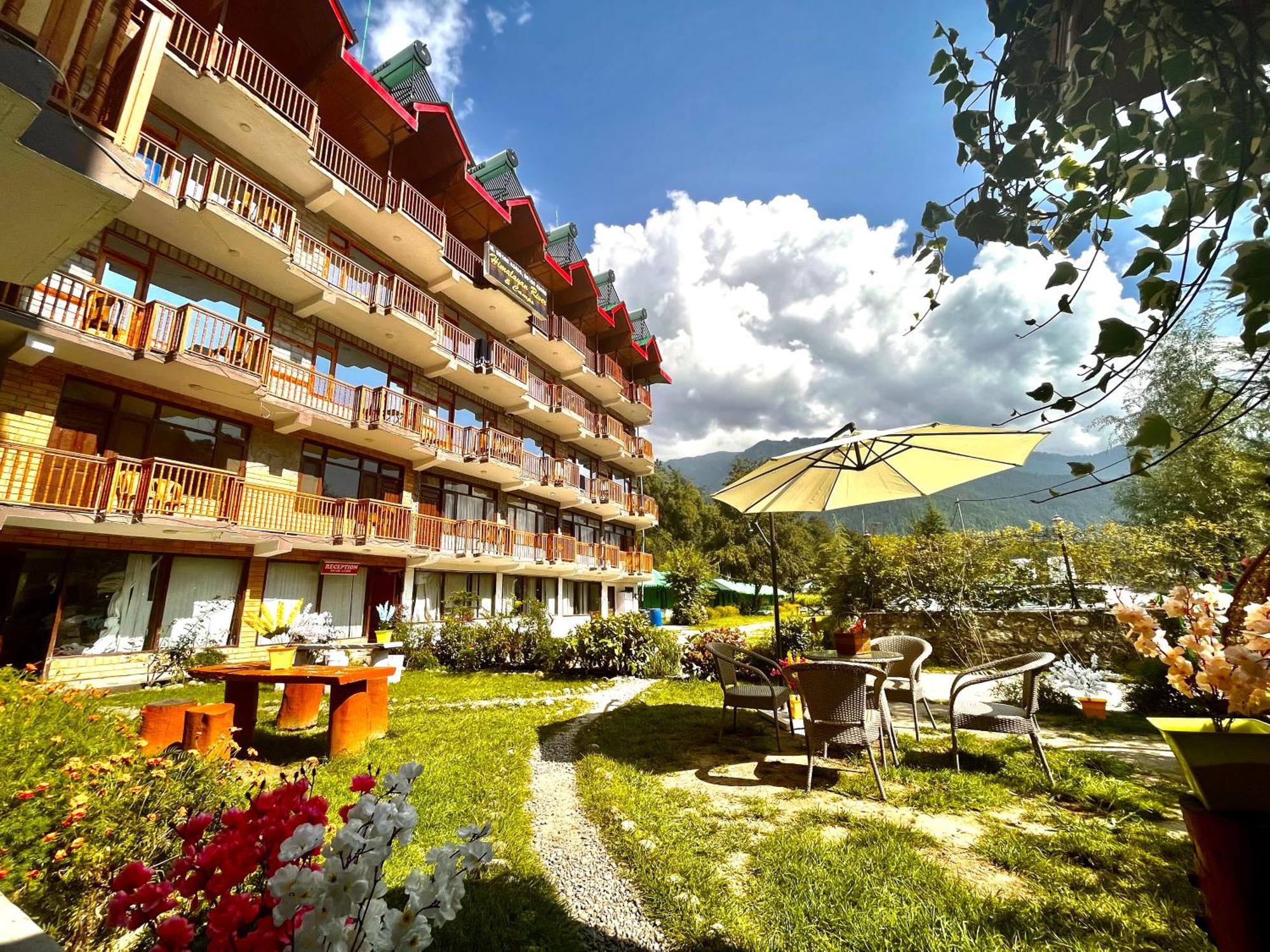 Himalayan Fort Resort, Manali - ! Riverside Property !! Big Lawn With Bonfire !! Best Selling !! Scenic River & Mountais View !! Big Parking !! Luxury Balcony Rooms !! Playing Zone !! Property Of The Year ! M 98160-43600 Eksteriør bilde